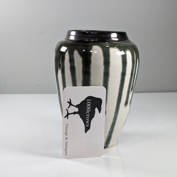 Handmade pottery vase in black and white, dark green drip, gothic home decor - Picture 9 of 9